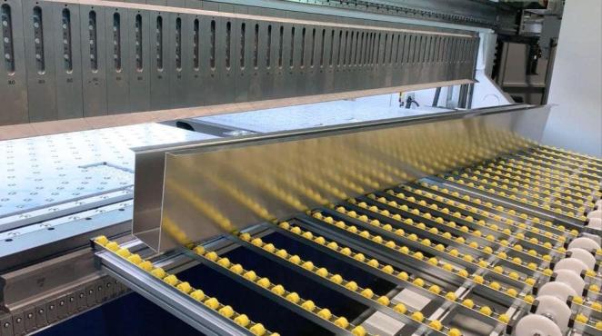 precision-metal-folding-technology-enables-kit-manufacturing-1693400571-min[1].jpg